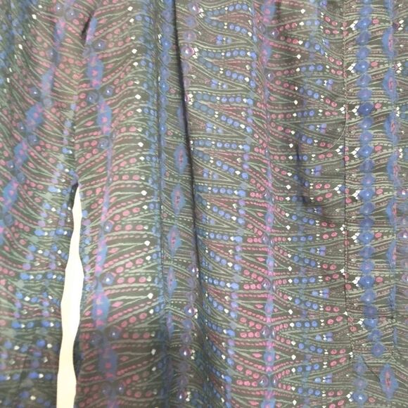 American Eagle Outfitters XS Sheer button - Picture 6 of 6